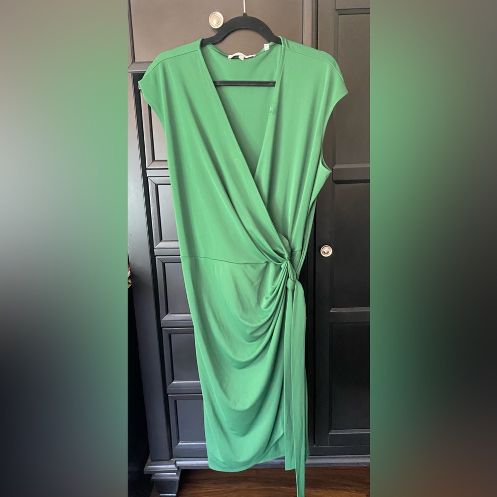 XL Lark &  Ro Green wrap dress